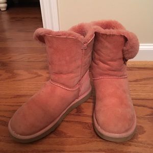 Bailey button uggs